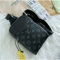 LOUIS VUITTON 루이비통 최신상 힙색