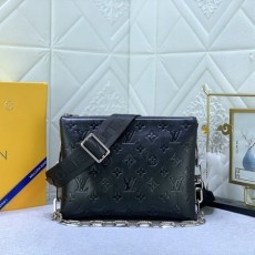 LOUIS VUITTON 루이비통  쿠상pm