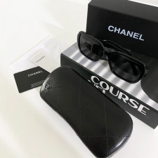 CHANEL	샤넬 레터링로고 스퀘어 선글라스