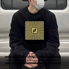 FENDI 펜디 ff사각 블랙홀 긴팔 티셔츠