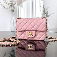 CHANEL 샤넥 쁘띠삭 플랩백 램스킨 핑크 금장