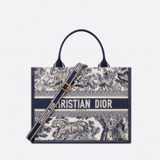 CHRISTIAN DIOR 크리스찬디올 자수 호랑이 북도트 크로스