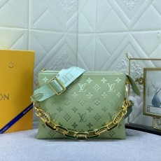 LOUIS VUITTON 루이비통  신상 쿠상pm