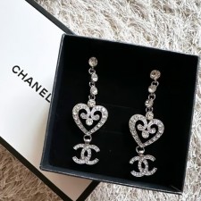 CHANEL 샤넬 드롭 귀걸이