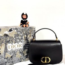 DIOR 디올  30 몽테인 에비뉴 백 풀박