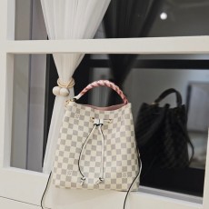 LOUIS VUITTON 루이비통 다미에 아주르 캔버스 네오노에