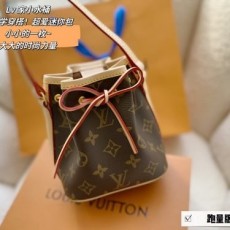 LOUIS VUITTON 루이비통 루이 나노 노에