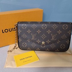 LOUIS VUITTON 루이비통 펠리시 포쉐트