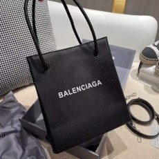 BALENCIAGA 발렌시아가 쇼핑크로스