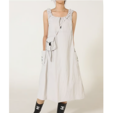 CHANEL 샤넬 여성 투포켓 스트링 민소매 원피스