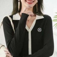 HERMES 에르메스 브이 라인 자수 카라 니트 셔츠