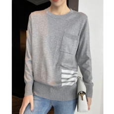 THOM BROWNE 톰브라운 포켓 라운드 니트