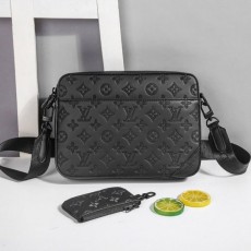 LOUIS VUITTON 루이비통 앙프 메신저백