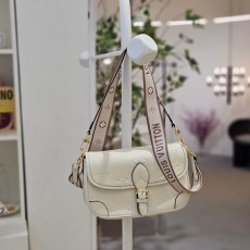 LOUIS VUITTON 루이비통 다이앤 사첼