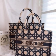 CHRISTIAN DIOR 크리스찬디올 북 토트백