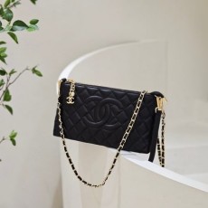 CHANEL	샤넬 엠보 체인백(딸랑이 백)