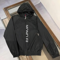 MONCLER 몽끌레어 배색 후드 바람막이
