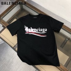 BALENCIAGA 발렌시아가 폴리티컬 웨이브로고 라운드 반팔