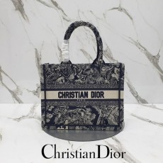 DIOR 디올 트왈드주이 리버스 북 토트 스몰 백