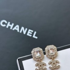 CHANEL 샤넬 스톤 사각 이어링