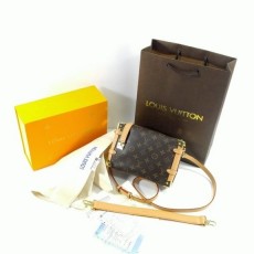 LOUIS VUITTON 루이비통 M46358 사이드 트렁크 MM