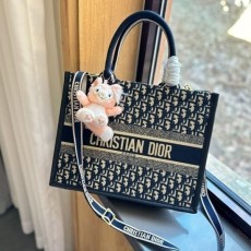 DIOR 디올 래더 북토트 크로스