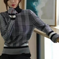 THOM BROWNE 톰브라운 블랙하운즈 니트