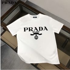 PRADA 프라다 밀라노 빅 로고 라운드 반팔 티