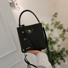 PRADA 프라다 파니에 사피아노 두블레 미니