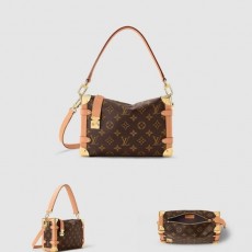 LOUIS VUITTON 루이비통 사이드 트렁크백