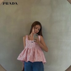 PRADA 프라다 다이아 스퀘어넥 나시