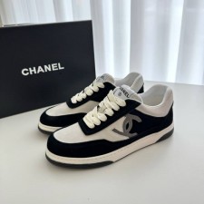 CHANEL 샤넬 CC 로고 제니 스니커즈 범고래