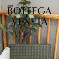 BOTTEGA VENETA 보테가베네타 인트레치아토 도큐 클러치