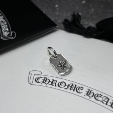 CHROME HEARTS 크롬하츠 CH PLUS 미니 팀 스타 도그 팬던트