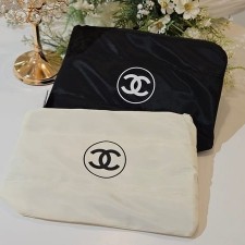 CHANEL 샤넬 파우치