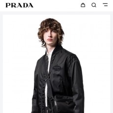 PRADA 프라다 나일론 크로스 바디백