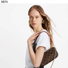 LOUIS VUITTON 루이비통 월릿 온 체인 아이비