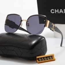 CHANEL 샤넬 옆장식