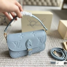 LOUIS VUITTON 루이비통 나노 다이앤