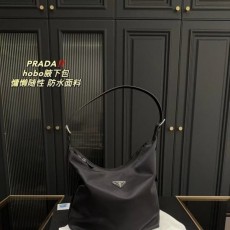 PRADA 프라다 나일론 호보백