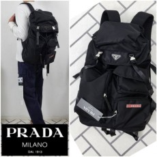 PRADA 프라다 버클리 사파리 빅 백팩