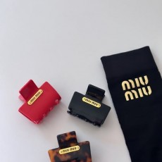 MIUMIU 미우미우 헤어클립 집게핀