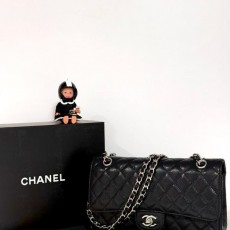 CHANEL 샤넬  클래식 미듐 풀박