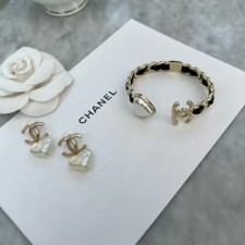 CHANEL 샤넬 진주 하트 귀걸이 팔찌